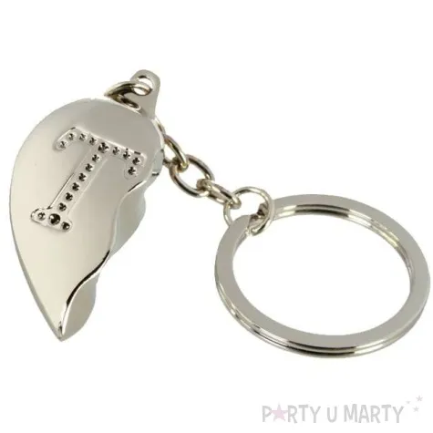 brelok polowka serca literka t ootb