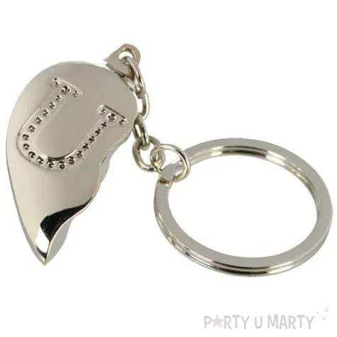 brelok polowka serca literka u ootb