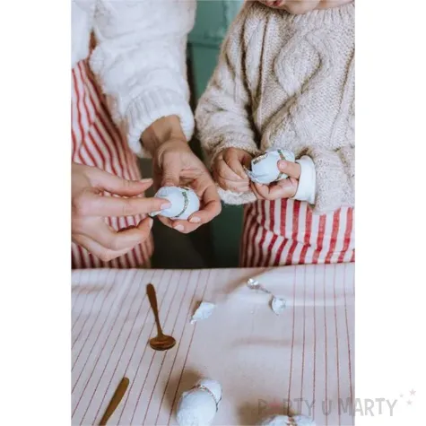 czekolada balwanki z mlecznym nadzieniem partydeco 144 g 4 szt