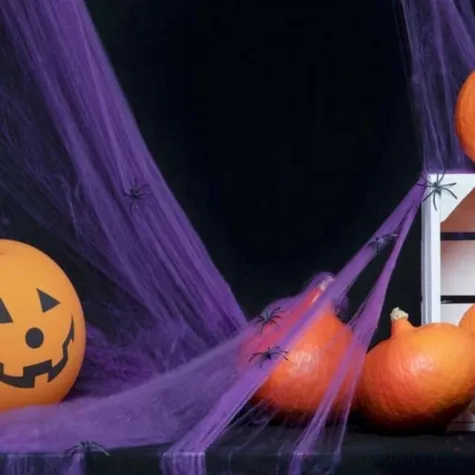 dekoracja halloweenowa pajeczyna fioletowa partypal 200 g