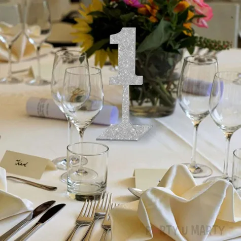 dekoracja numer na stol 7 srebrny brokat 19 cm