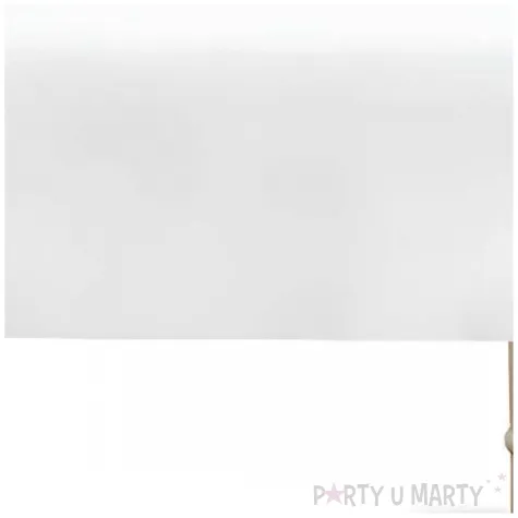 dekoracja stolu na urodziny obrus syntetyczny monokolor bialy 137x183 cm
