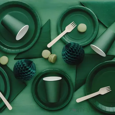 dekoracja stolu na urodziny serwetki papierowe monokolor zielone ciemne 33 cm 20 szt