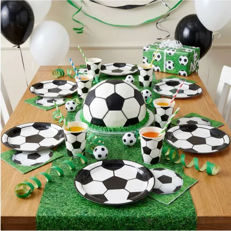 dekoracje na urodziny pilkarza talerzyki pilka bialo czarne partydeco 18 cm 6 szt