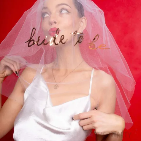 dodatek do stroju na wieczor panienski welon bride to be bialy rose gold 63 cm