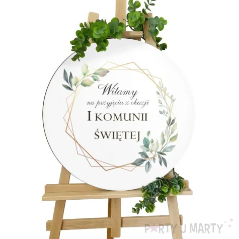 drewniana tablica powitalna komunia swieta mietowa geometria dekoracja sali powitanie gosci 3