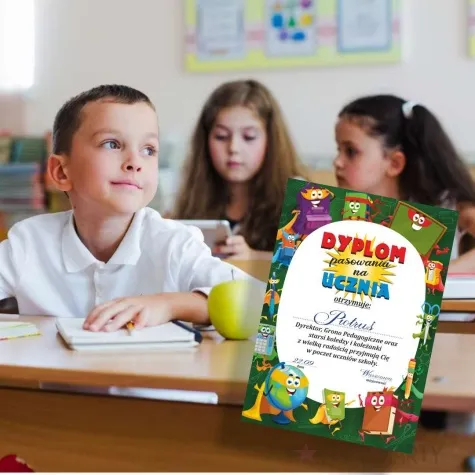 dyplom pasowania na ucznia wesoly piornik a5