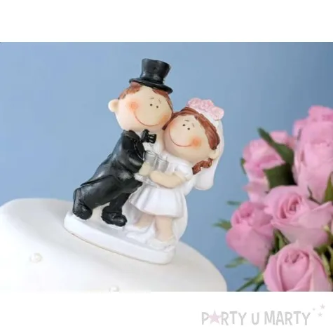 figurka para mloda z kieliszkami 1 szt