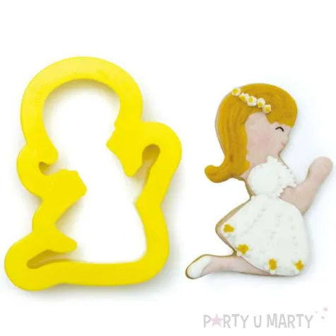 foremka do ciasteczek i komunia sw dziewczynka decora