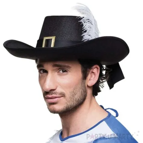 kapelusz muszkietera z bialym piorkiem boland