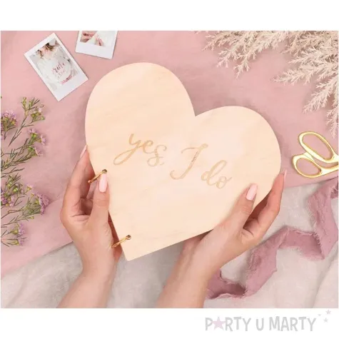 ksiega gosci drewniane serce partydeco 25x26 5 cm 40 stron