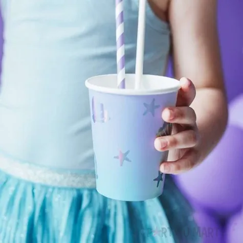 kubeczki papierowe narwal partydeco 220 ml 6 szt