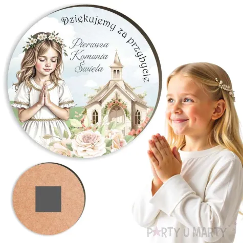 magnes komunia swieta dziewczynka i kosciol upominek dla gosci pamiatka 7 6 cm