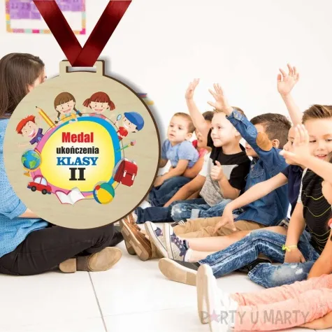 medal drukowany ukonczenia klasy ii drewniany 72 mm