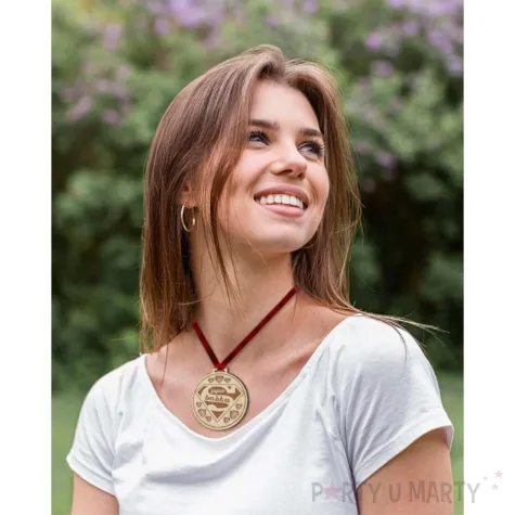 medal dzien kobiet super babka drewniany 72 mm