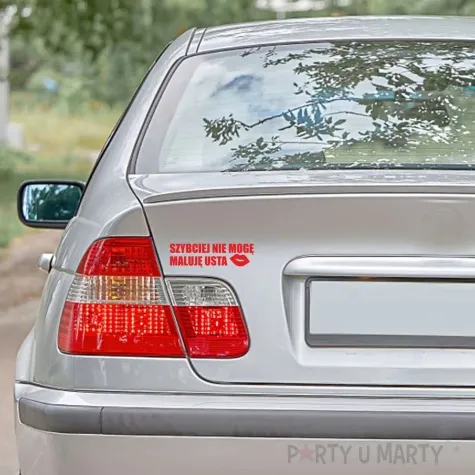 naklejka samochodowa damska szybciej nie moge maluje usta 13 x 3 5 cm czerwona