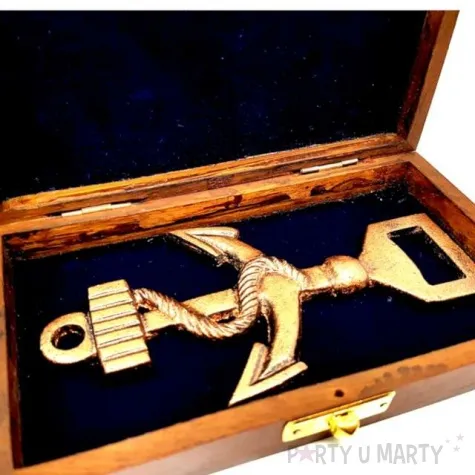 otwieracz kotwica w drewnianym pudelku zloty giftdeco