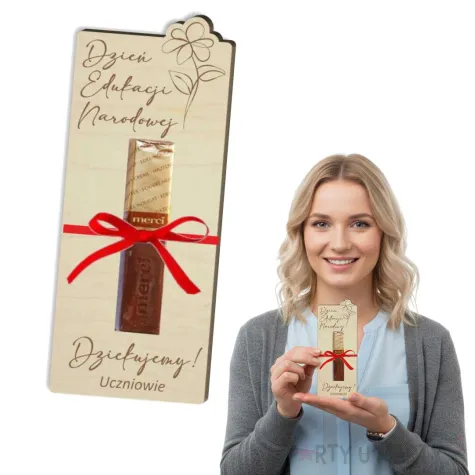 prezent dla nauczyciela na dzien edukacji dekoracja na czekoladke merci 15x6 cm