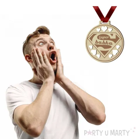 prezent na dzien kobiet drewniany medal super babka serca 72 mm 1 szt