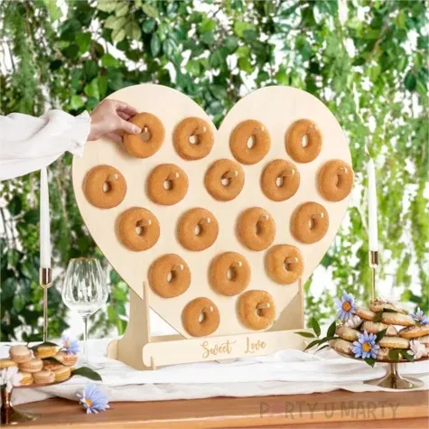 sciana na donuty serce partydeco 65x59 cm