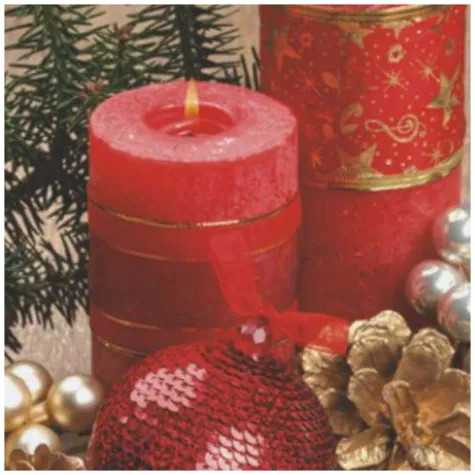 serwetki stroik swiateczny z dwiema czerwonymi swiecami maki 33 cm 20 szt