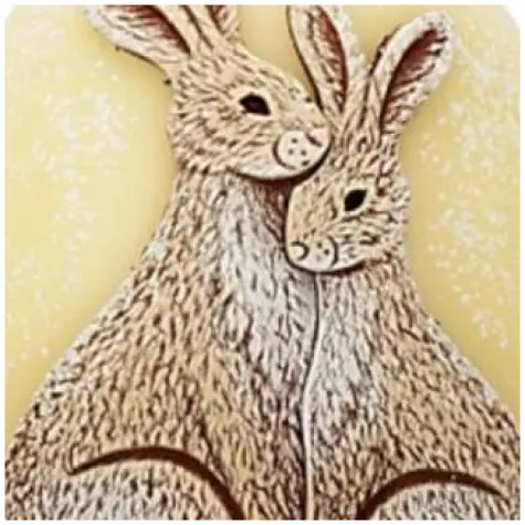 swieca wielkanoc jajko z zajaczkami zolty bartek candles 100 mm