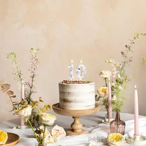 swieczka na tort cyfra 0 platki kwiatow bialy partydeco 8 cm