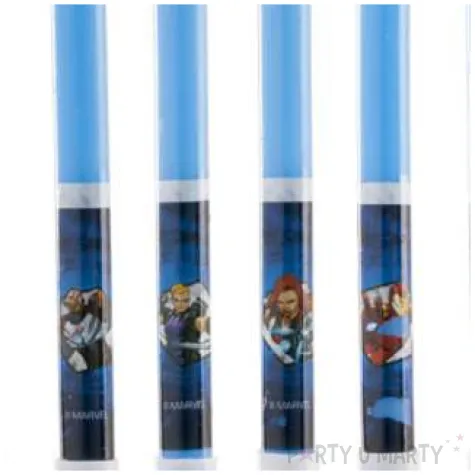 swieczki na tort avengers niebieskie dekora 9 cm 8 szt