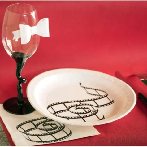 talerzyki papierowe hollywood biale santex 23 cm 10 szt