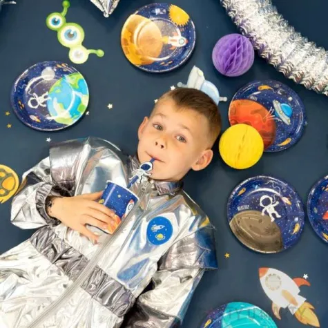 talerzyki papierowe kosmos planety mix partypal 18 cm 8 szt