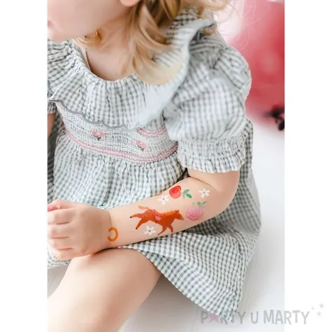 tatuaze zmywalne konie i kwiaty partydeco 16 szt