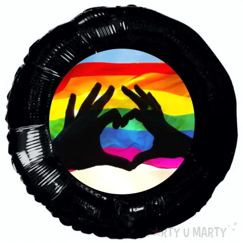 xx balon rece na tle flagi lgbt