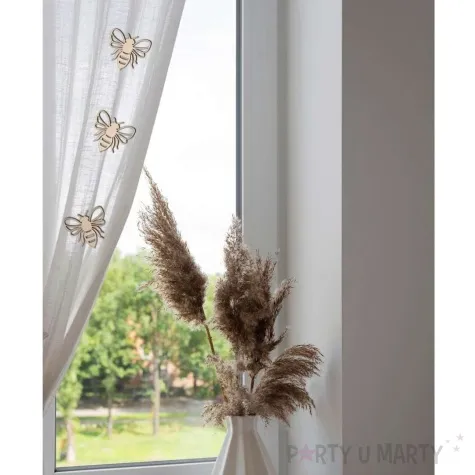 zawieszka drewniana pszczolka 50 x 50 mm
