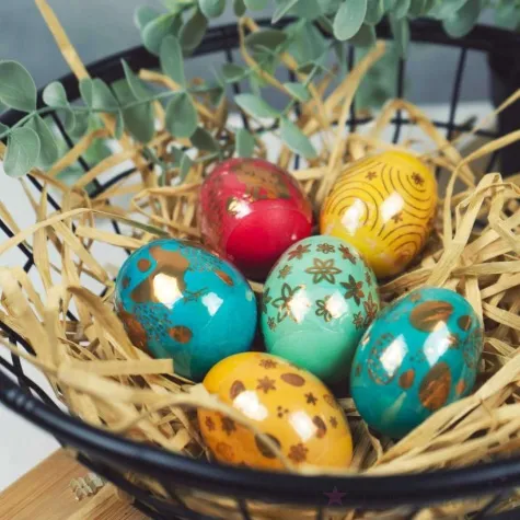 zestaw do zdobienia jajek kurki i zajaczki owijki barwniki mix arpex 9 szt