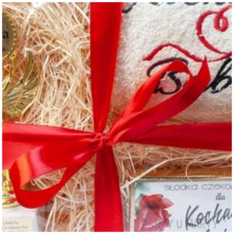 zestaw prezentowy czekolada recznik puchar dla babci giftmania