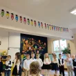 dekoracja do powieszenia girlanda papierowa pasowanie na przedszkolaka kredki baner 3 3 m