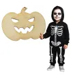 dekoracja na halloween zawieszka drewniana zla dynia ozdoba do powieszenia 82 x 62 mm