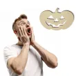 dekoracja na halloween zawieszka drewniana zla dynia ozdoba do powieszenia 82 x 62 mm