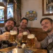 dekoracja na oktoberfest plakat do powieszenia na okno drzwi bawarski festiwal piwa festyn bawaria