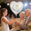 dekoracja na rocznice slubu zlote gody balon foliowy serce liczba 50 bialy 18 hrt