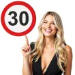 dekoracja sali na 30 urodziny tablica powitalna znak zakazu liczba 30 traffic birthday