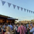 dekoracla wiszaca na oktoberfest baner papierowy flaga bawarska girlanda ozdoba krata 3 6 m