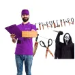 dekoracyjny baner girlanda na halloween zakrwawione siekiery noze i inne narzedzia 360 cm