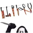 dekoracyjny baner girlanda na halloween zakrwawione siekiery noze i inne narzedzia 360 cm