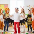 dodatek do stroju na dzien wiosny czapka bocian filcowa kraszek