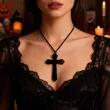 dodatek do stroju na halloween naszyjnik krzyz na tasiemce czarny wampir ksiadz zakonnica