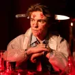 dodatek do stroju na halloween opaska na glowe zakrwawiony noz zombie