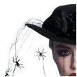 kapelusz pajecza wdowa z welonem i pajakami boland