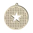 zawieszka drewniana wyszywanka bombka z gwiazdka 77 x 70 mm